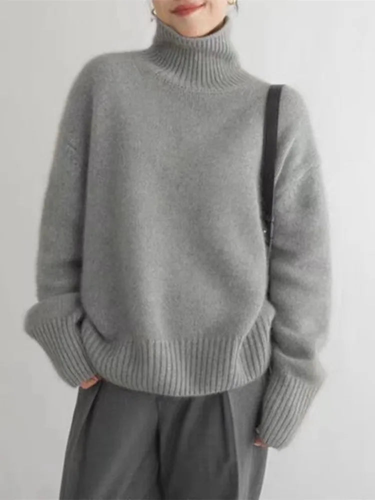 FEBE | TURTLENECK SWEATER