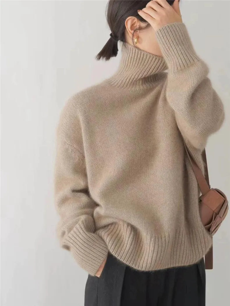 FEBE | TURTLENECK SWEATER